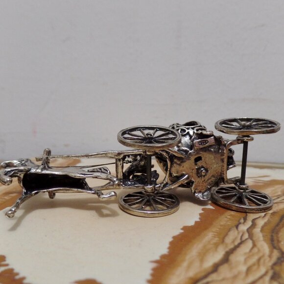 Miniature .800 Silver Horse Drawn Pumpkin Carriage - Picture 7 of 12